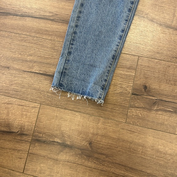 LIQUOR N POKER DISTRESSED WASHED BLUE ROW HEM JEANS IN SIZE 10 - Picture 5 of 5